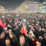 Trauerfeier für die Erdbebenopfer